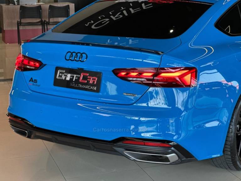 AUDI - A5 - 2021/2021 - Azul - R$ 309.900,00