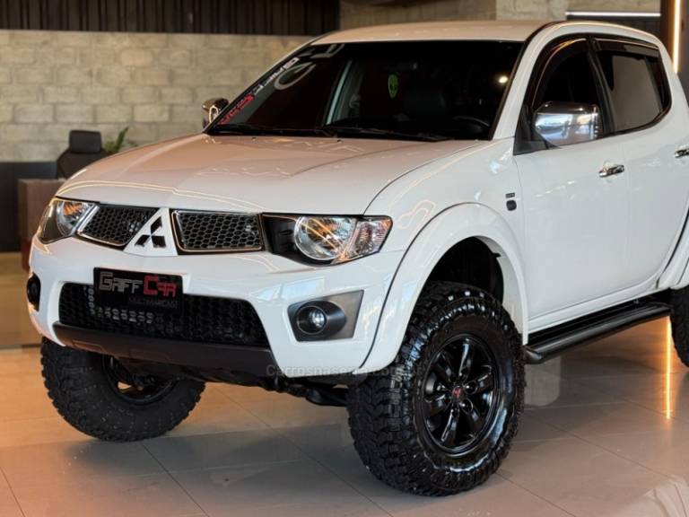 MITSUBISHI - L200 TRITON - 2012/2012 - Branca - R$ 114.900,00