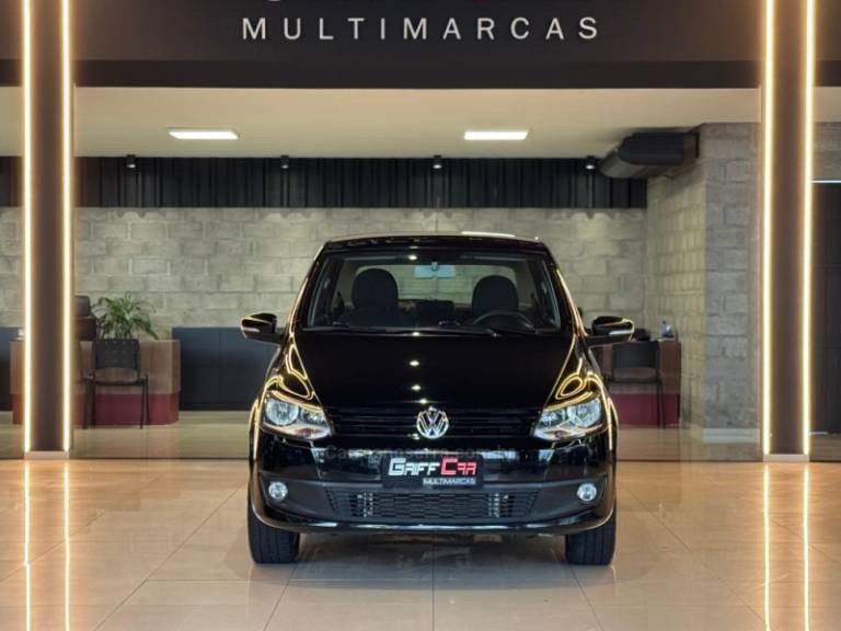 VOLKSWAGEN - FOX - 2013/2013 - Preta - R$ 43.900,00
