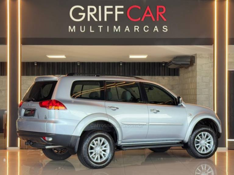 MITSUBISHI - PAJERO DAKAR - 2010/2011 - Prata - R$ 107.900,00