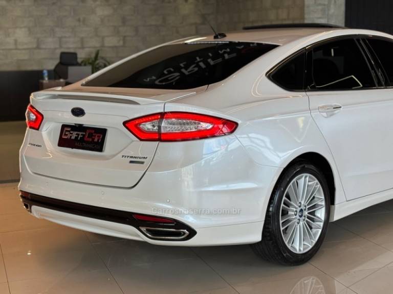 FORD - FUSION - 2013/2014 - Branca - R$ 77.900,00