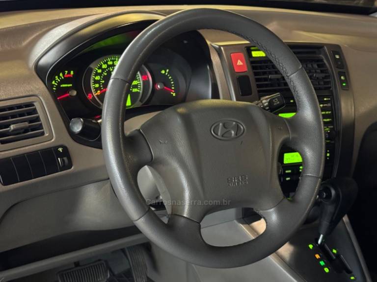 HYUNDAI - TUCSON - 2009/2010 - Preta - R$ 36.900,00