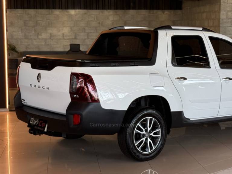 RENAULT - OROCH - 2019/2020 - Branca - R$ 79.900,00