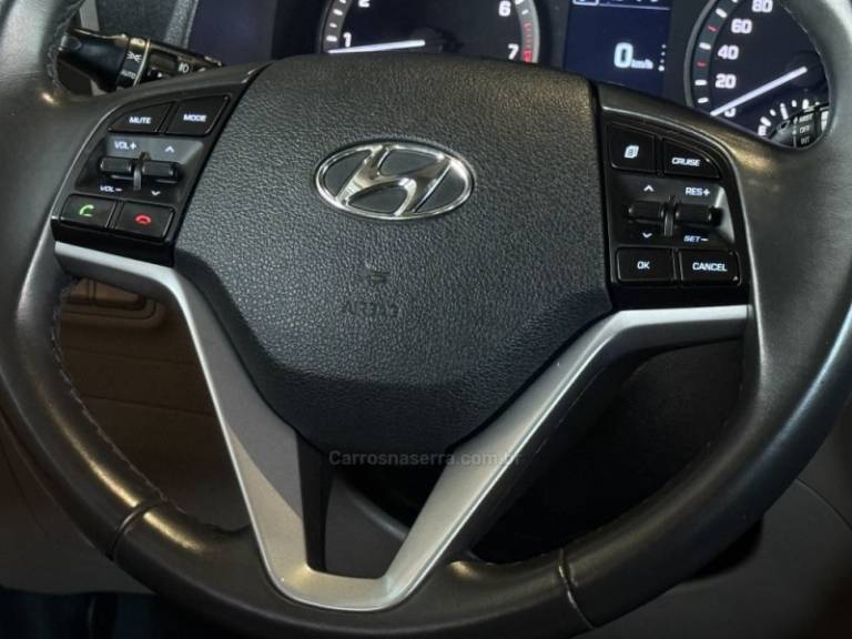 HYUNDAI - TUCSON - 2017/2018 - Branca - R$ 104.900,00