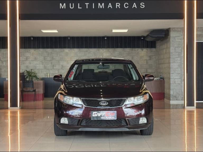 KIA MOTORS - CERATO - 2011/2011 - Vinho - R$ 49.900,00