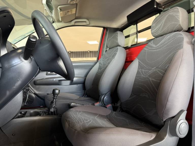 FIAT - STRADA - 2016/2017 - Vermelha - R$ 54.900,00