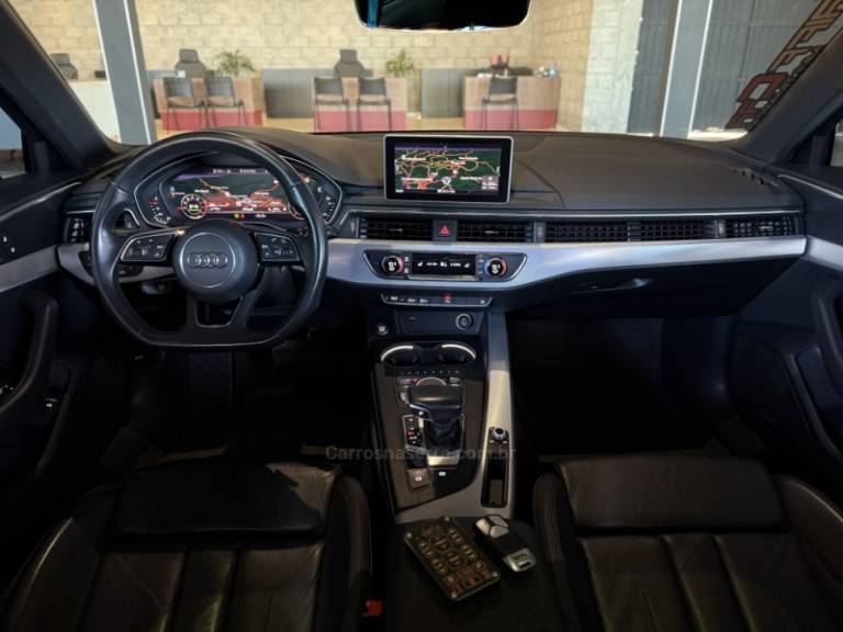AUDI - A4 - 2019/2019 - Cinza - R$ 179.900,00
