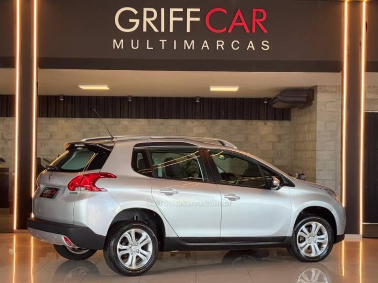 PEUGEOT - 2008 - 2016/2017 - Prata - R$ 54.900,00