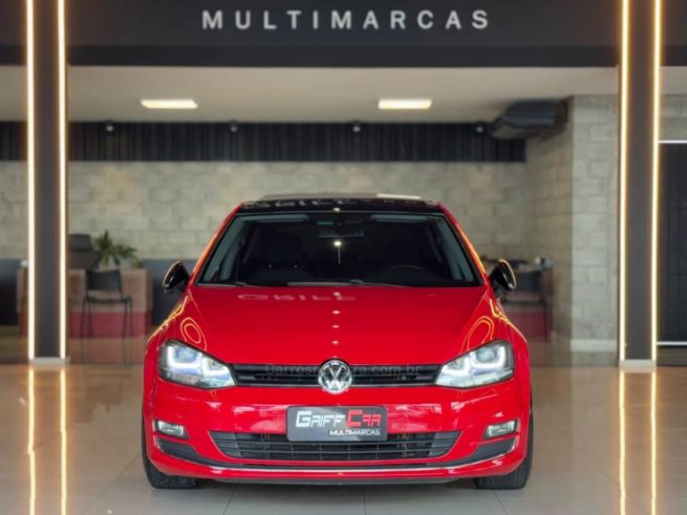 VOLKSWAGEN - GOLF - 2014/2014 - Vermelha - R$ 89.900,00