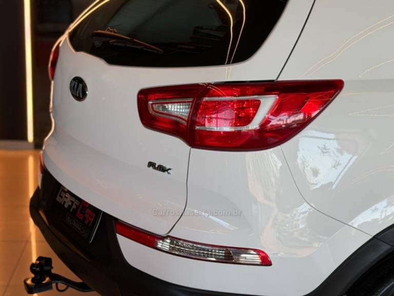 KIA MOTORS - SPORTAGE - 2013/2014 - Branca - R$ 87.900,00