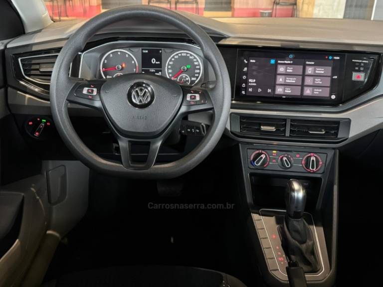 VOLKSWAGEN - VIRTUS - 2021/2022 - Branca - R$ 91.900,00
