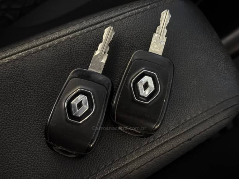 RENAULT - OROCH - 2019/2020 - Branca - R$ 79.900,00