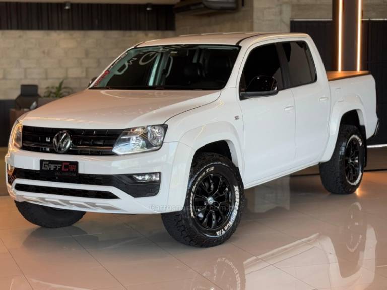 VOLKSWAGEN - AMAROK - 2018/2019 - Branca - R$ 129.900,00