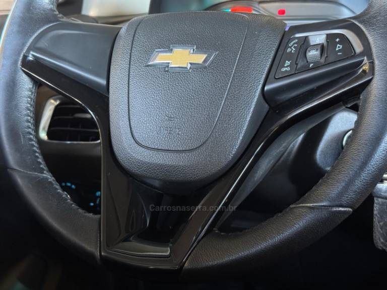 CHEVROLET - PRISMA - 2016/2017 - Prata - R$ 66.900,00