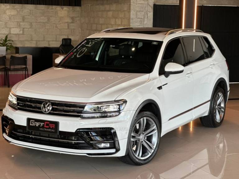 VOLKSWAGEN - TIGUAN - 2019/2020 - Branca - R$ 179.900,00