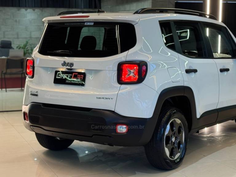 JEEP - RENEGADE - 2016/2017 - Branca - R$ 84.900,00