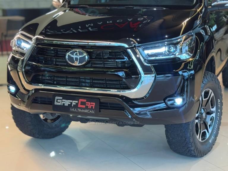 TOYOTA - HILUX - 2015/2016 - Preta - R$ 199.900,00