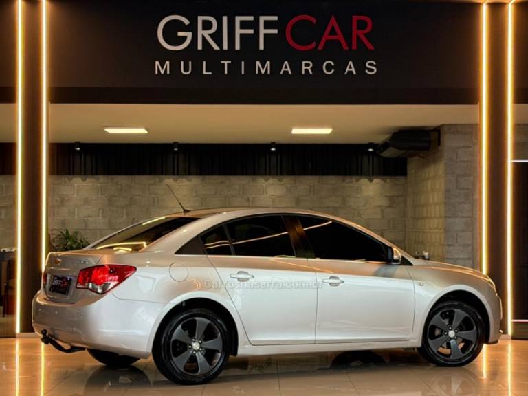 CHEVROLET - CRUZE - 2013/2014 - Prata - R$ 61.900,00
