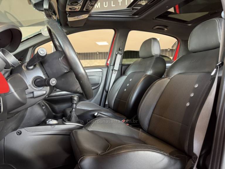 FIAT - PUNTO - 2014/2014 - Vermelha - R$ 89.900,00