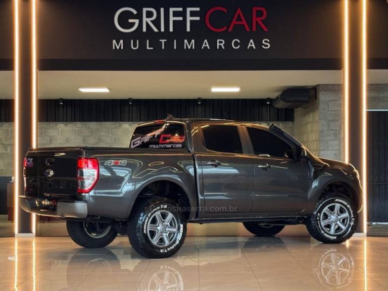 FORD - RANGER - 2021/2022 - Cinza - R$ 164.900,00