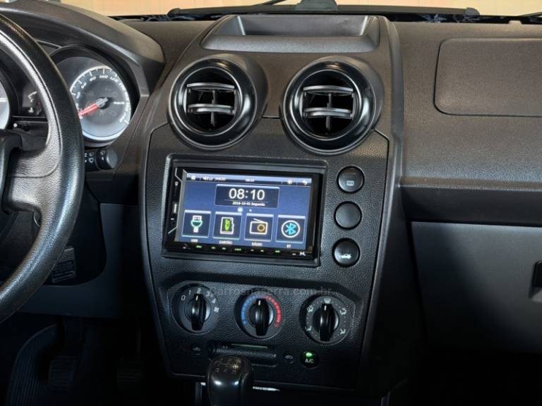 FORD - FIESTA - 2010/2011 - Preta - R$ 28.900,00