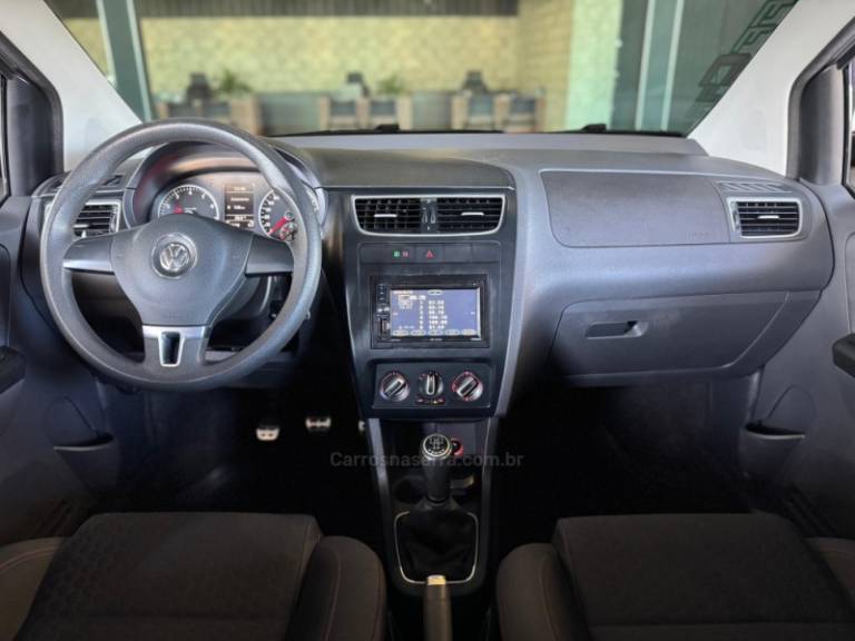 VOLKSWAGEN - SPACE CROSS - 2013/2013 - Prata - R$ 52.900,00