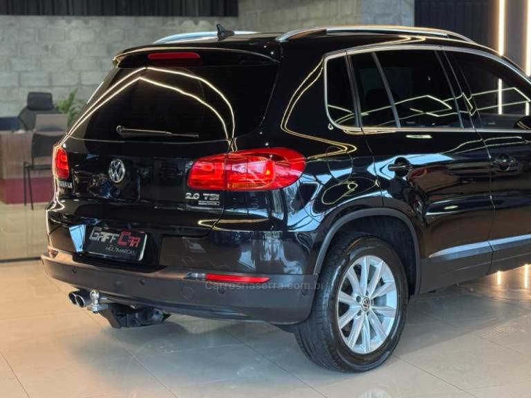 VOLKSWAGEN - TIGUAN - 2011/2012 - Preta - R$ 69.900,00
