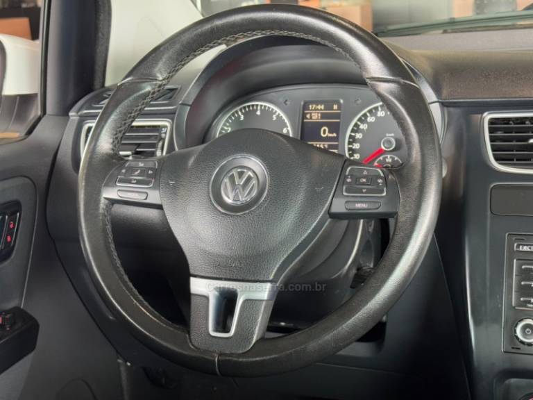 VOLKSWAGEN - CROSSFOX - 2013/2013 - Branca - R$ 43.900,00