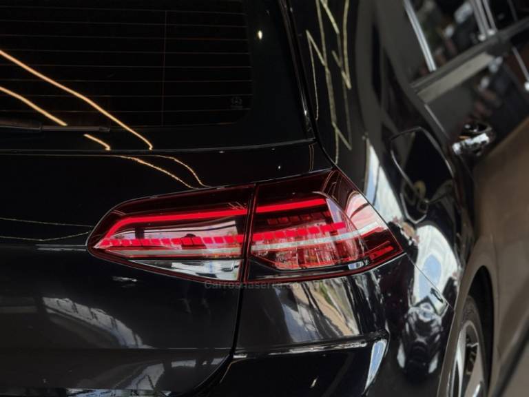 VOLKSWAGEN - GOLF - 2019/2019 - Preta - R$ 211.900,00