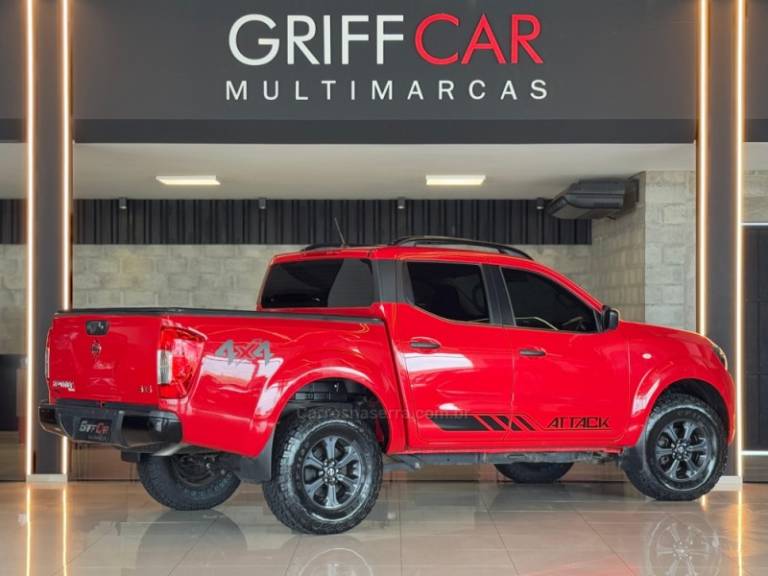 NISSAN - FRONTIER - 2021/2022 - Vermelha - R$ 174.900,00