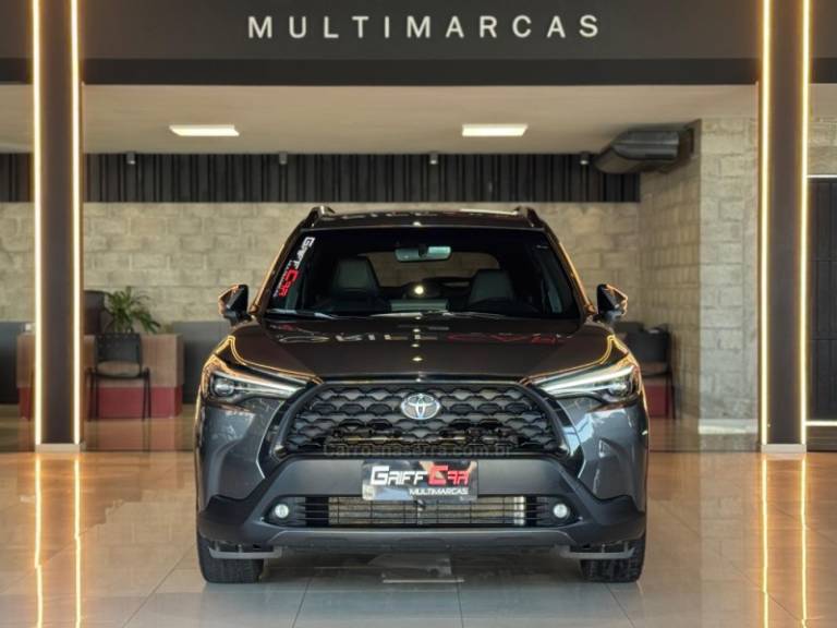 TOYOTA - COROLLA - 2021/2022 - Cinza - R$ 139.900,00