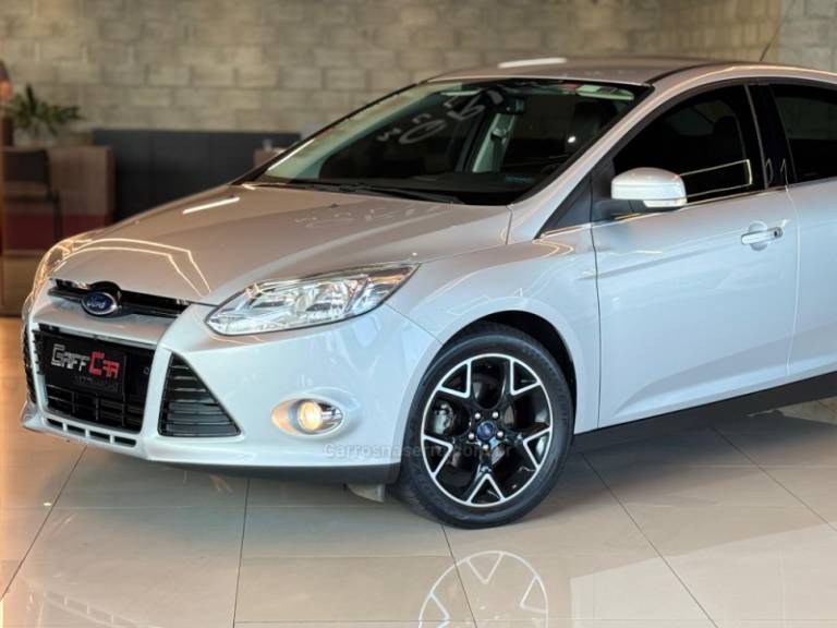 FORD - FOCUS - 2014/2014 - Prata - R$ 56.900,00