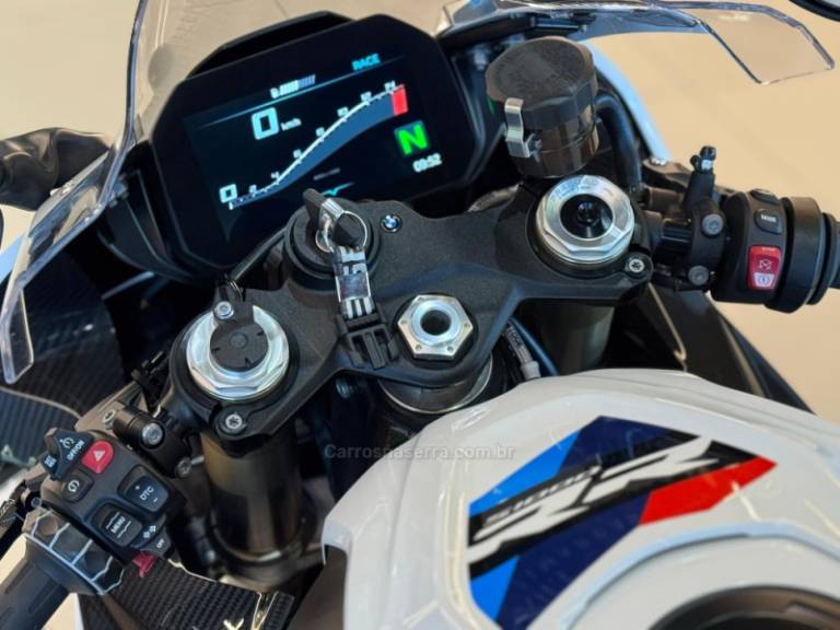 BMW - S 1000 - 2024/2024 - Branca - R$ 145.900,00