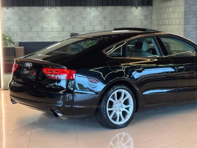 AUDI - A5 - 2011/2011 - Preta - R$ 54.900,00
