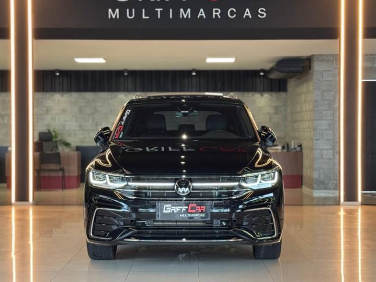 VOLKSWAGEN - TIGUAN - 2024/2024 - Preta - R$ 246.900,00