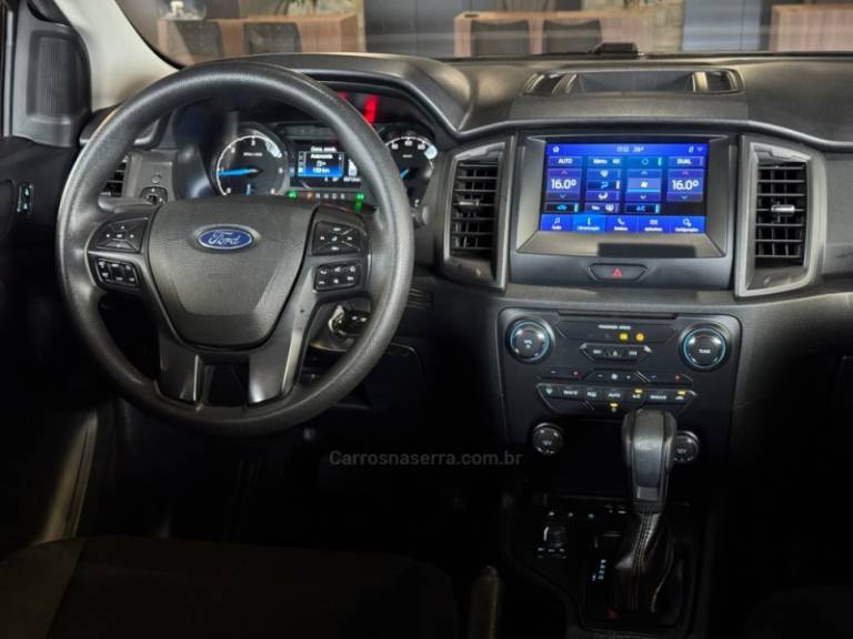 FORD - RANGER - 2021/2022 - Cinza - R$ 164.900,00