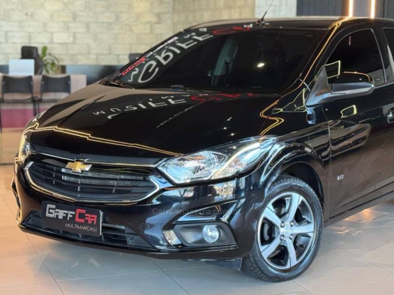CHEVROLET - PRISMA - 2018/2019 - Preta - R$ 66.900,00
