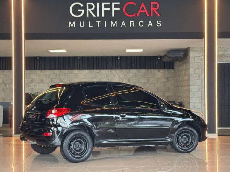 PEUGEOT - 207 - 2011/2012 - Preta - R$ 16.900,00