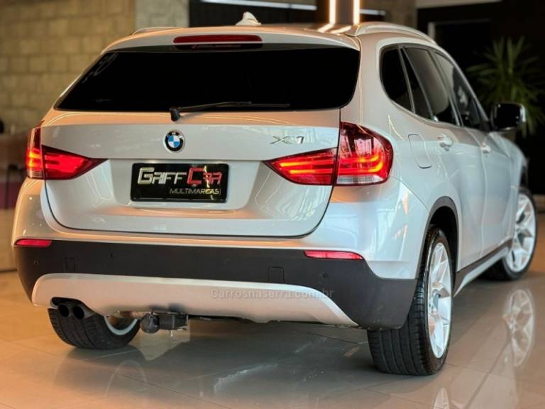 BMW - X1 - 2011/2012 - Prata - R$ 79.900,00