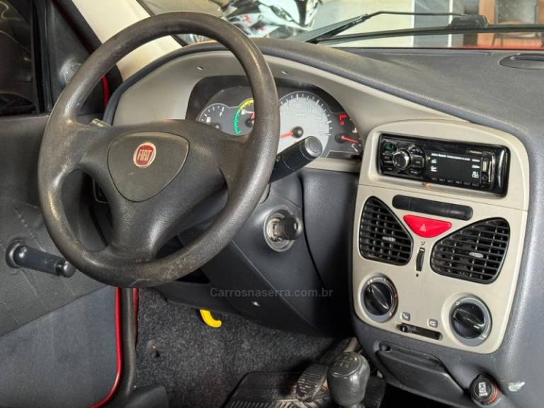 FIAT - PALIO - 2009/2010 - Vermelha - R$ 20.900,00