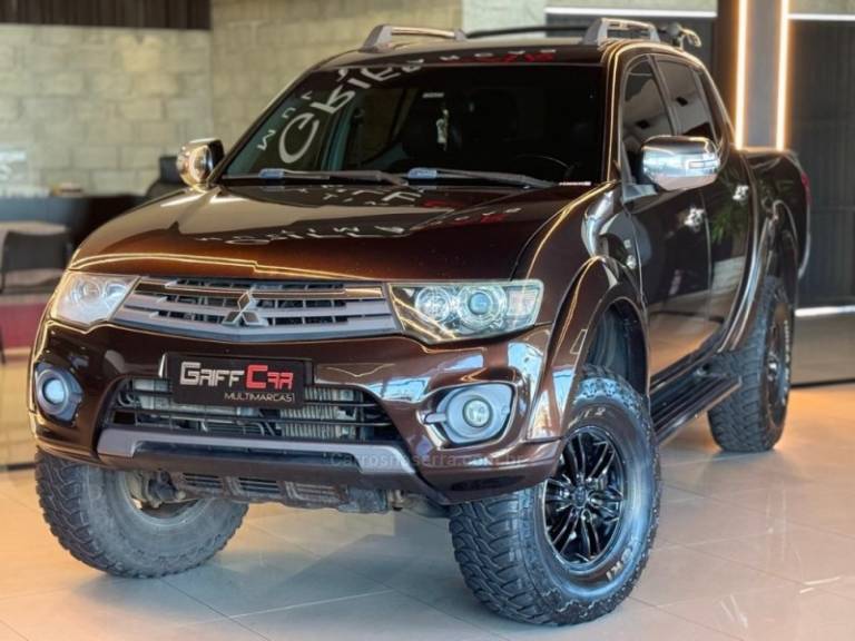 MITSUBISHI - L200 TRITON - 2014/2015 - Marrom - R$ 134.900,00