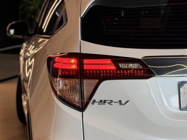 HONDA - HR-V - 2018/2018 - Branca - R$ 99.900,00