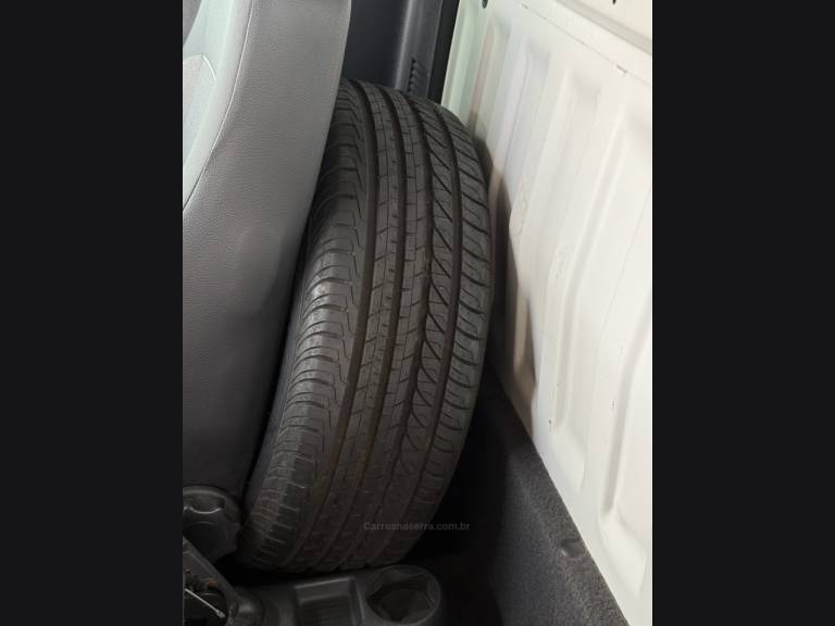 VOLKSWAGEN - SAVEIRO - 2013/2014 - Branca - Sob Consulta