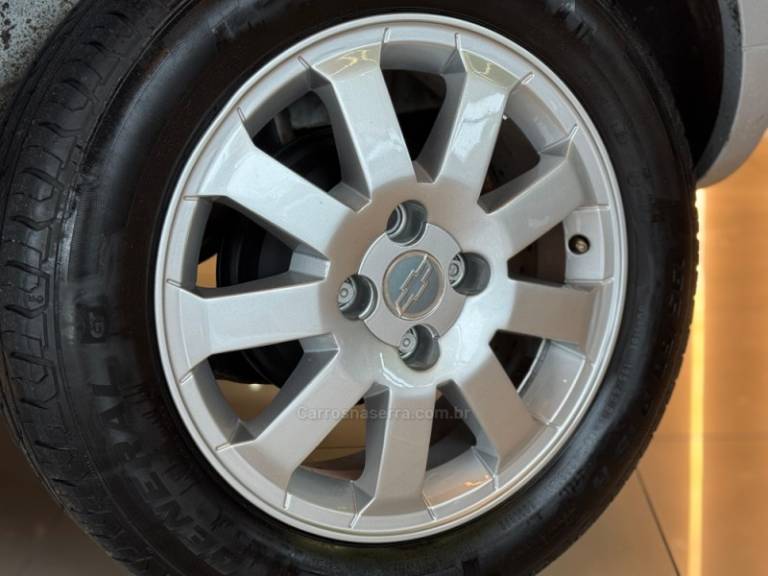 CHEVROLET - AGILE - 2009/2010 - Prata - R$ 37.900,00