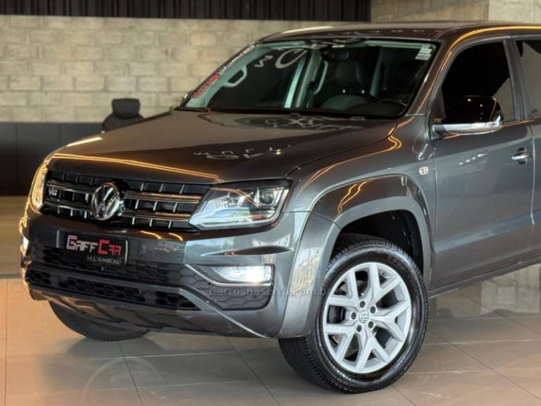 VOLKSWAGEN - AMAROK - 2019/2020 - Cinza - R$ 169.900,00