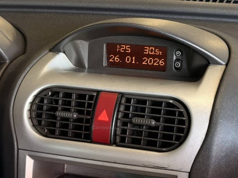 CHEVROLET - CORSA - 2007/2008 - Branca - R$ 36.900,00