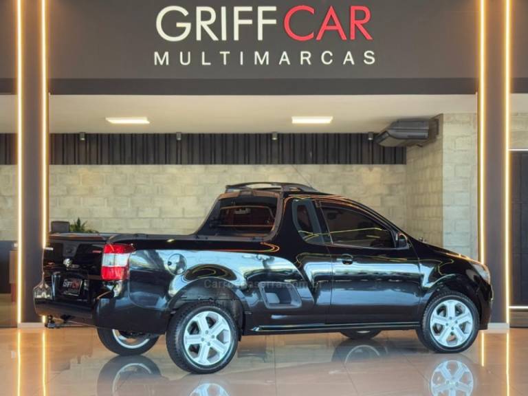 CHEVROLET - MONTANA - 2017/2018 - Preta - R$ 62.900,00