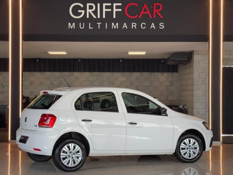 VOLKSWAGEN - GOL - 2017/2018 - Branca - R$ 49.900,00