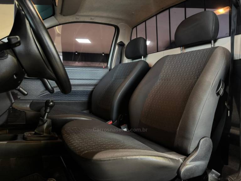 CHEVROLET - CORSA - 2003/2003 - Prata - R$ 32.900,00