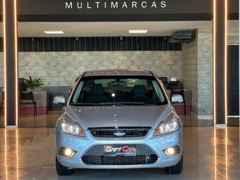 FORD - FOCUS - 2012/2013 - Prata - R$ 44.900,00